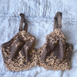 Wacoal Bra 34DD Like new